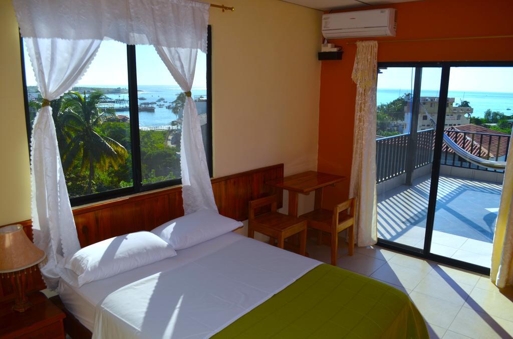 Dolphin House Ξενοδοχείο Puerto Baquerizo Moreno Εξωτερικό φωτογραφία